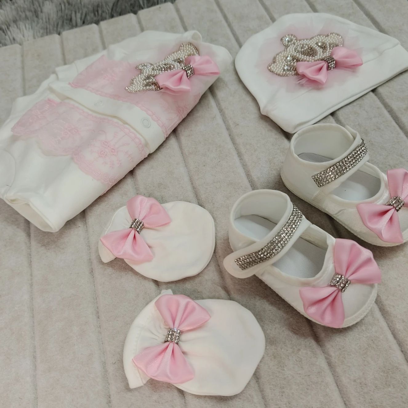 Welcome Home Baby Romper Mitte - Baby Nursery Outfits review and price